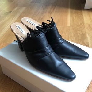 ReikeNen heeled mule